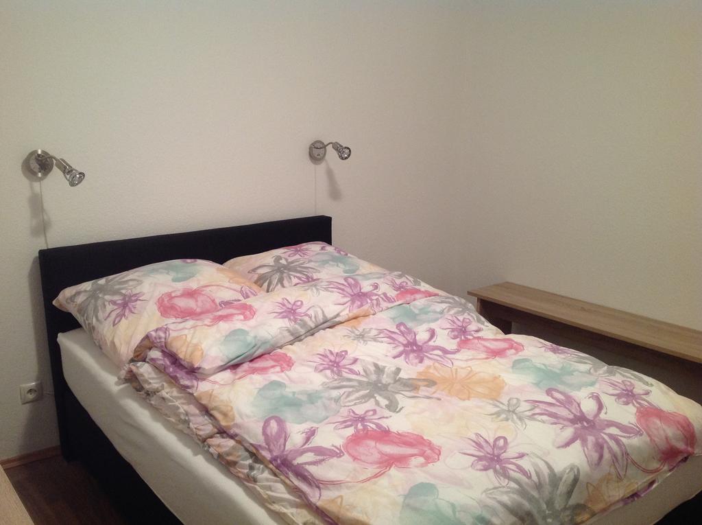 Ferienwohnung Fiwa Fewo-1 Und Fewo-2 Pirmasens Camera foto